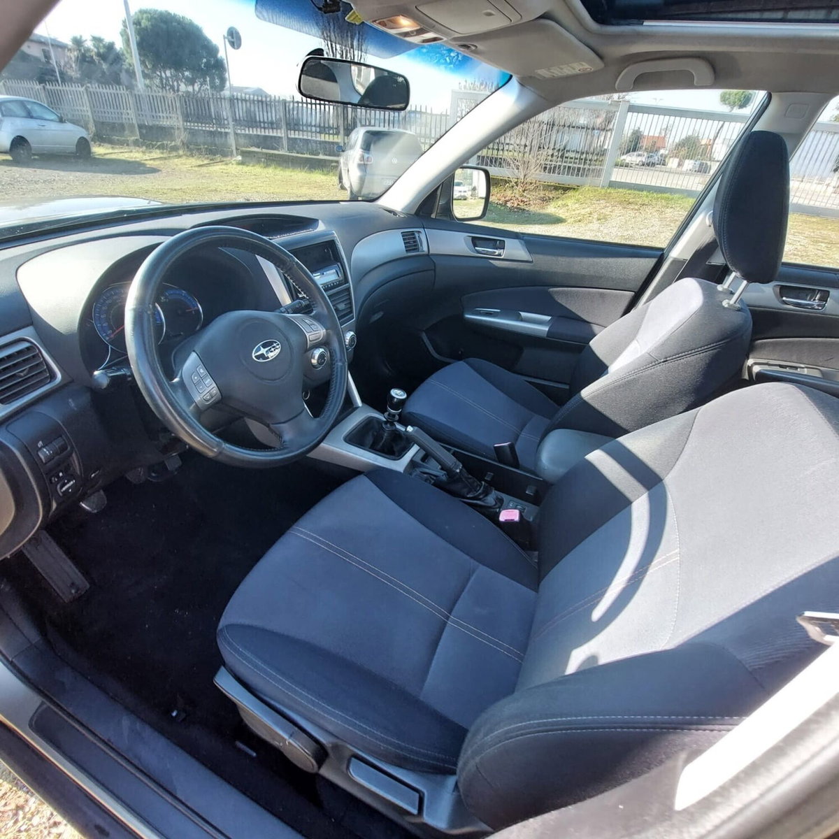 Subaru Forester 2.0D X BR (7)
