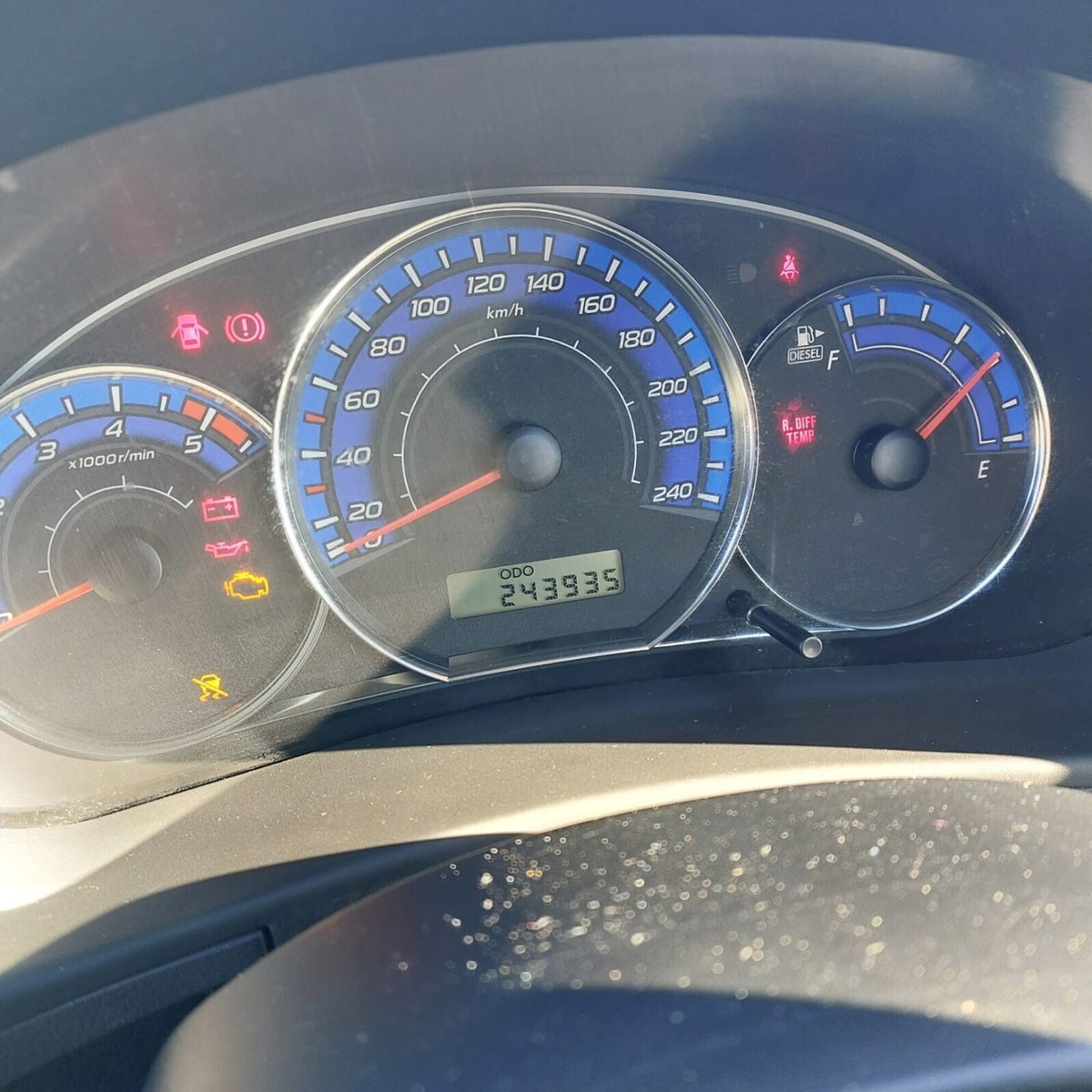 Subaru Forester 2.0D X BR (9)