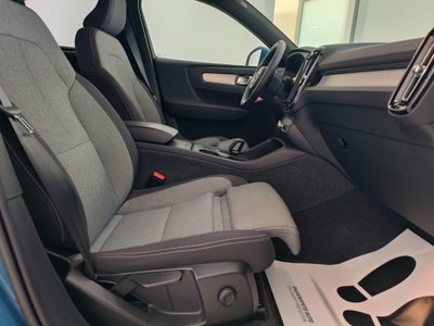 Volvo XC40 B3 automatico Core (13)