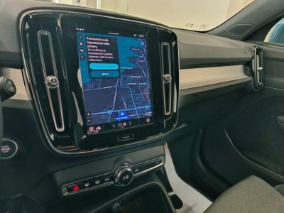 Volvo XC40 B3 automatico Core (16)