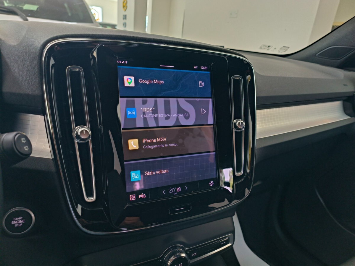 Volvo XC40 B3 automatico Core (20)