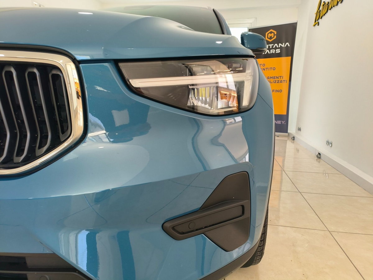 Volvo XC40 B3 automatico Core (4)