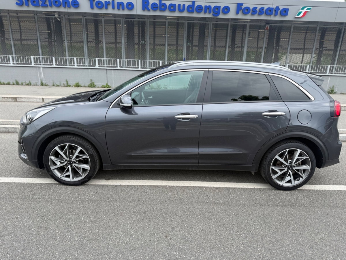 Kia Niro 1.6 GDi DCT HEV Urban (3)