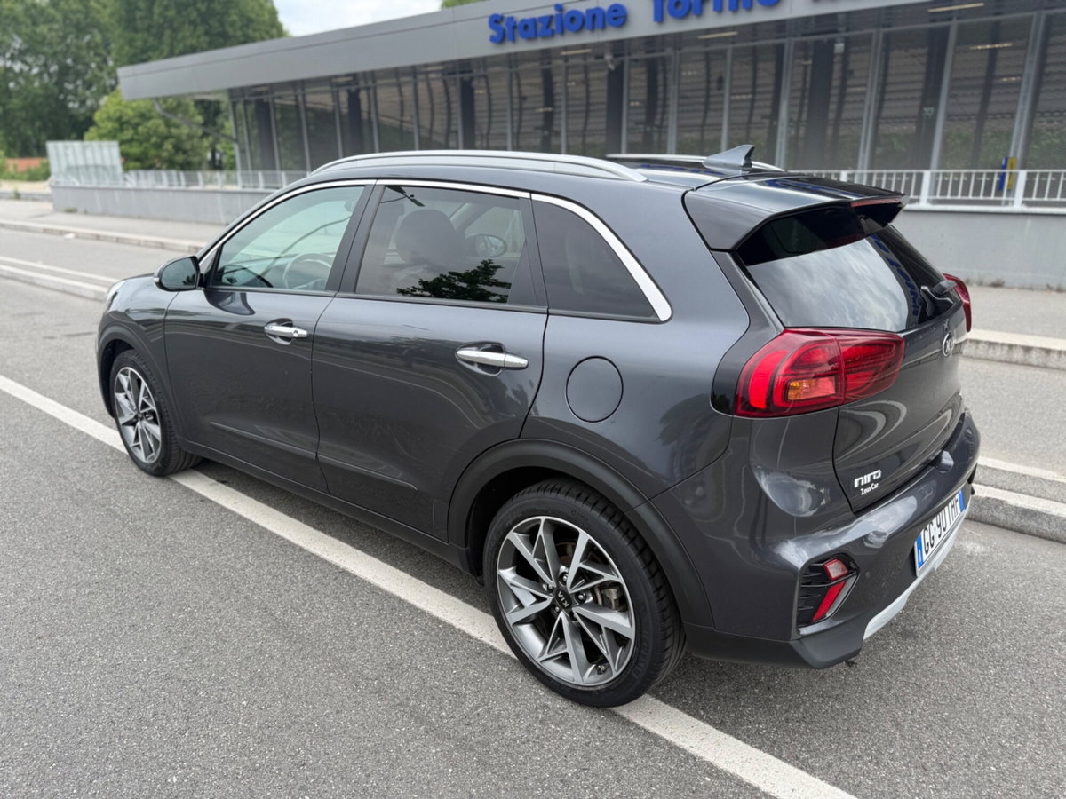 Kia Niro 1.6 GDi DCT HEV Urban (4)