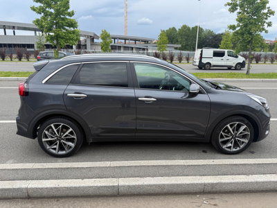 Kia Niro 1.6 GDi DCT HEV Urban (7)