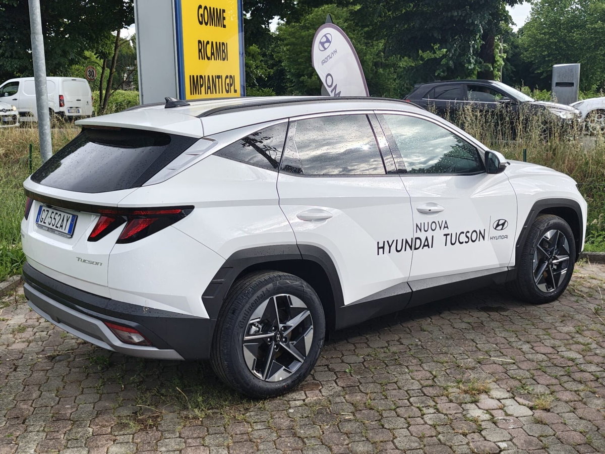 Hyundai Tucson 1.6 crdi 48V Business 2wd dct