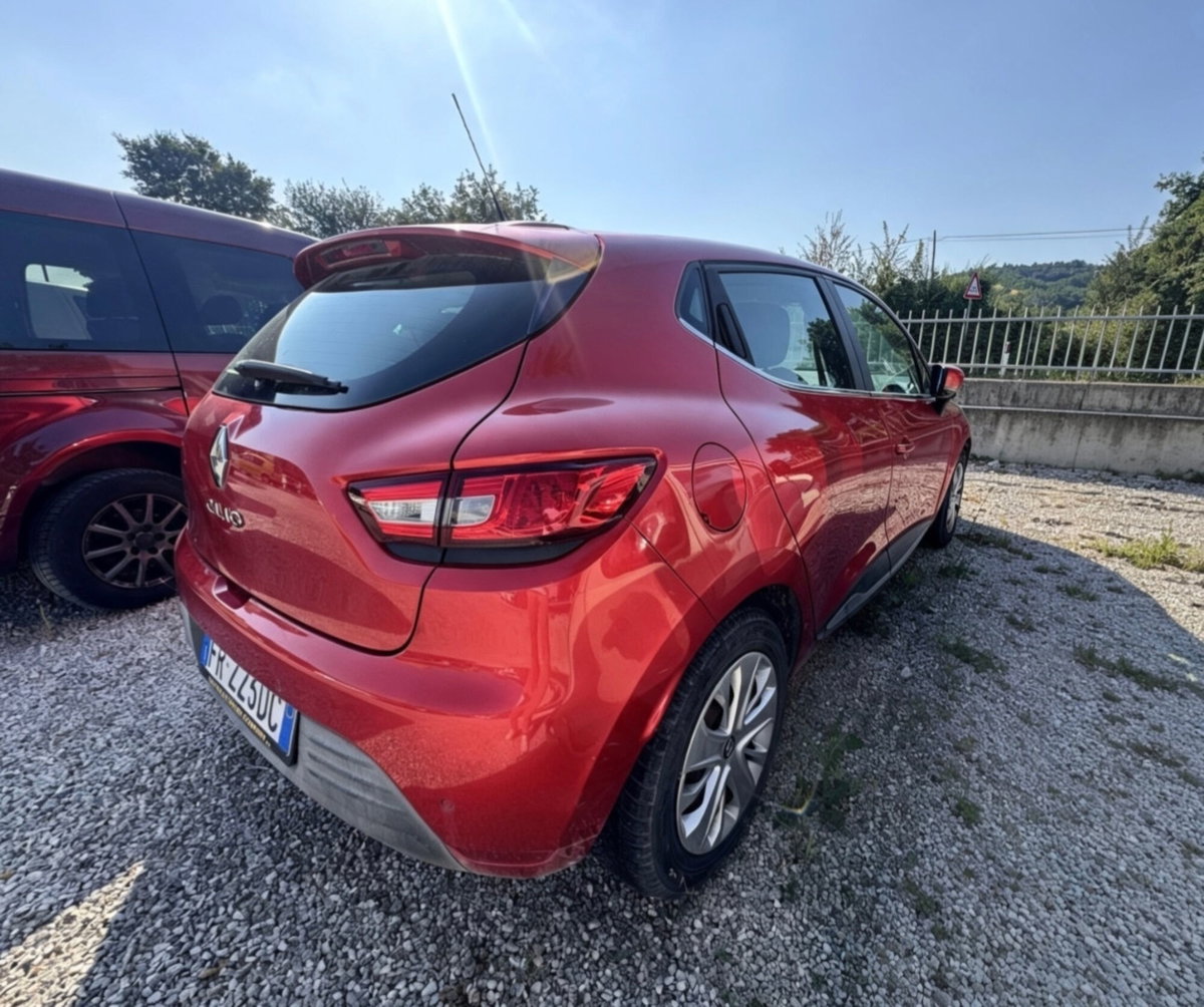 Renault Clio dCi 8V 75CV Start&Stop 5 porte Energy Zen (6)