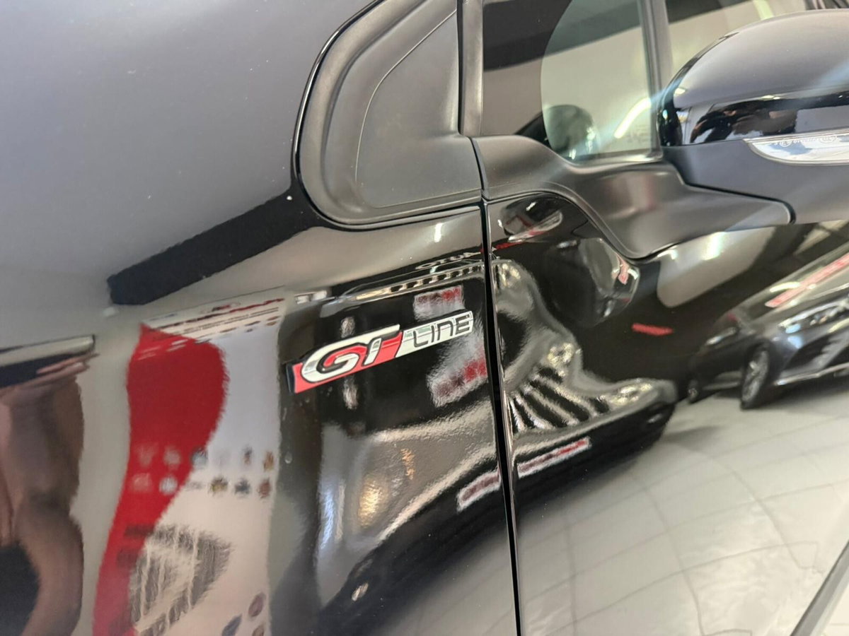 Peugeot 2008 BlueHDi 100 S&S GT Line (10)