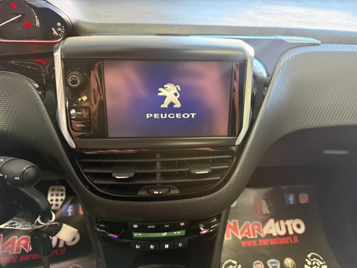 Peugeot 2008 BlueHDi 100 S&S GT Line (15)