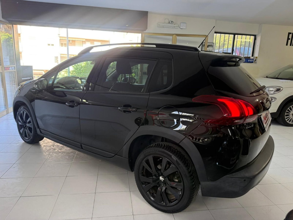 Peugeot 2008 BlueHDi 100 S&S GT Line (5)