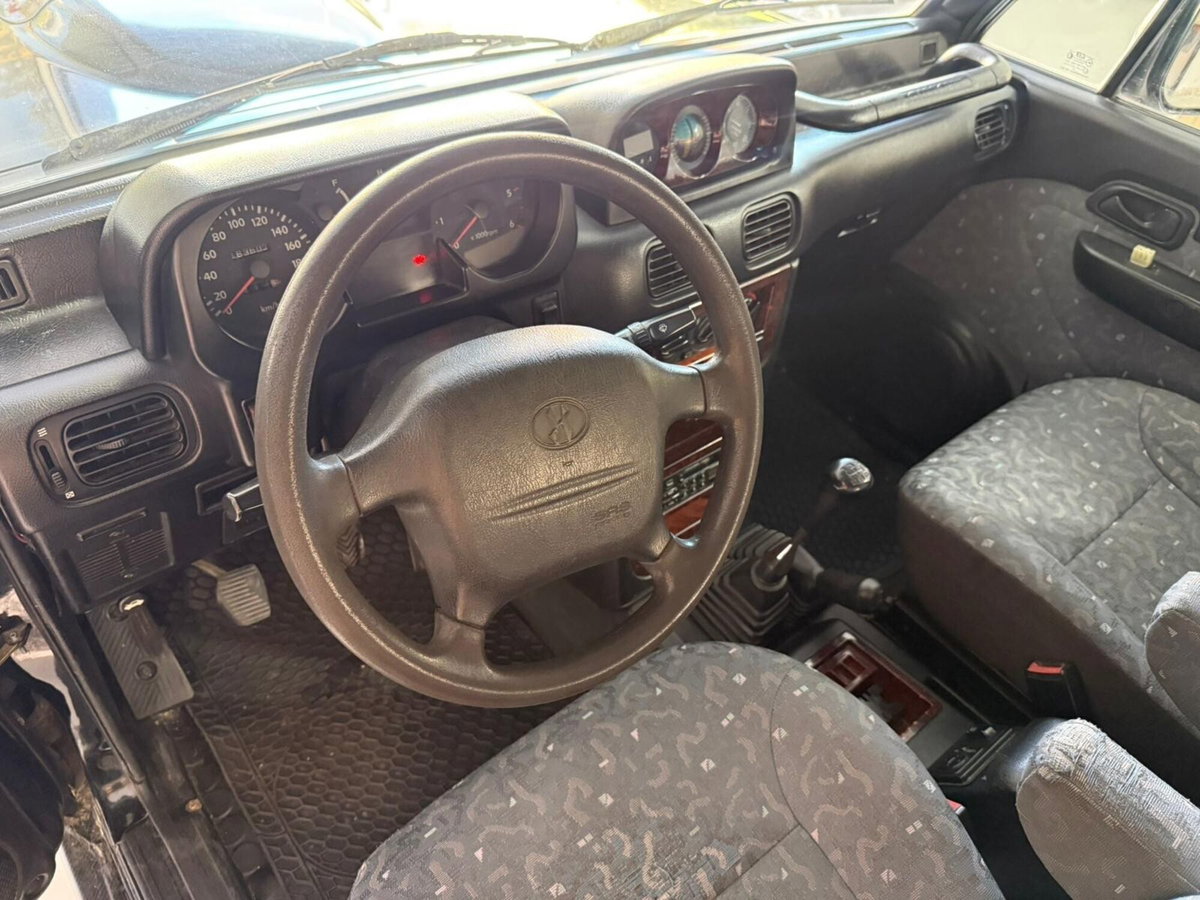 Hyundai Galloper TDI Corto Comfort (11)