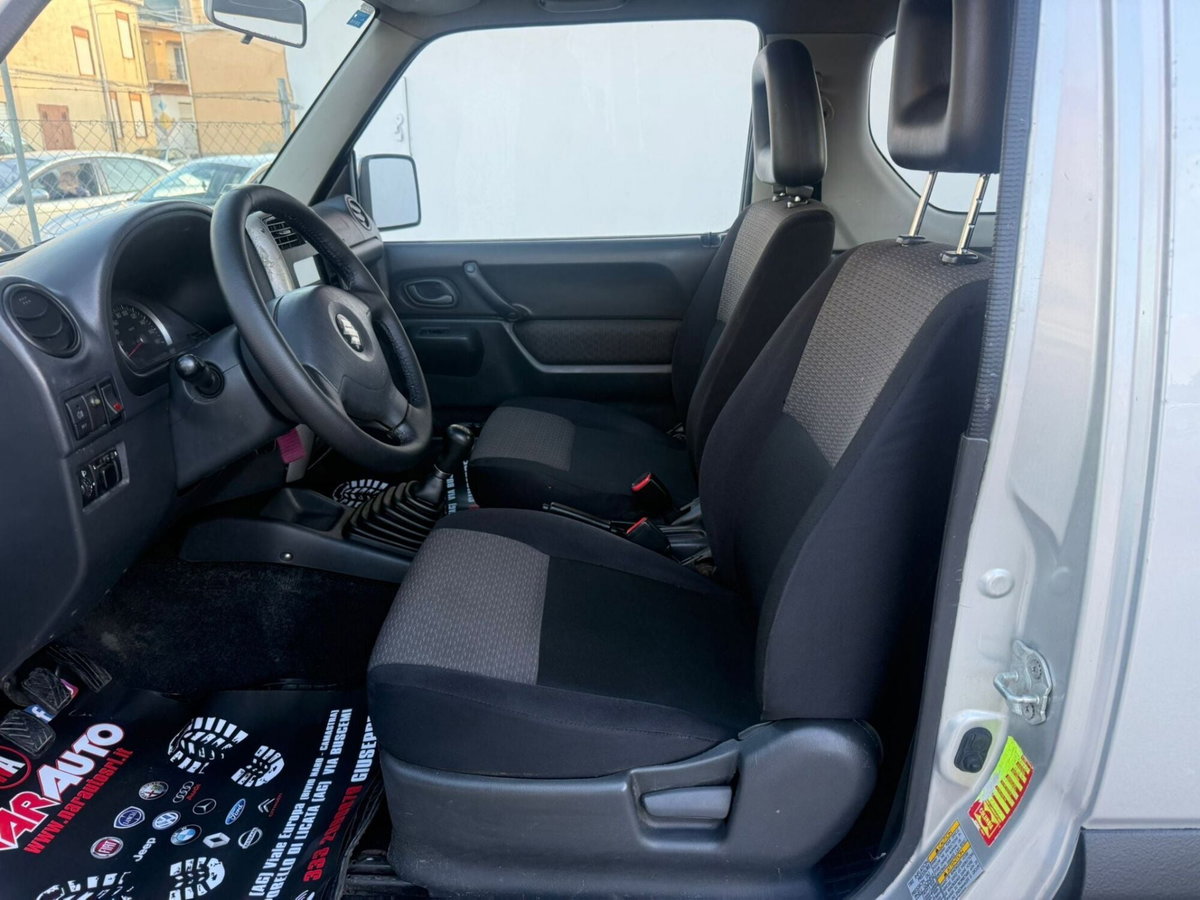 Suzuki Jimny 1.5 DDiS cat 4WD JLX Più (14)