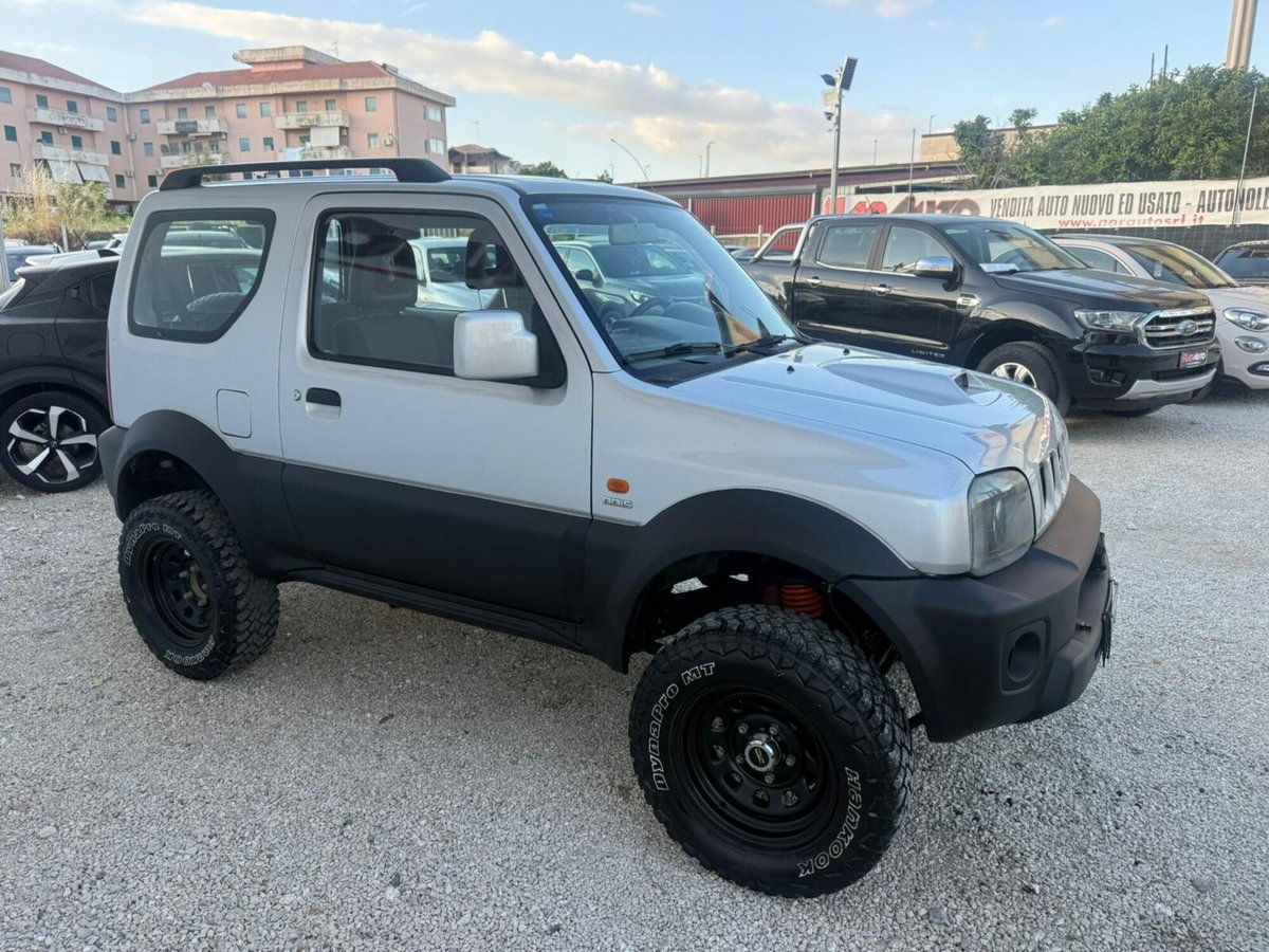 Suzuki Jimny 1.5 DDiS cat 4WD JLX Più (4)