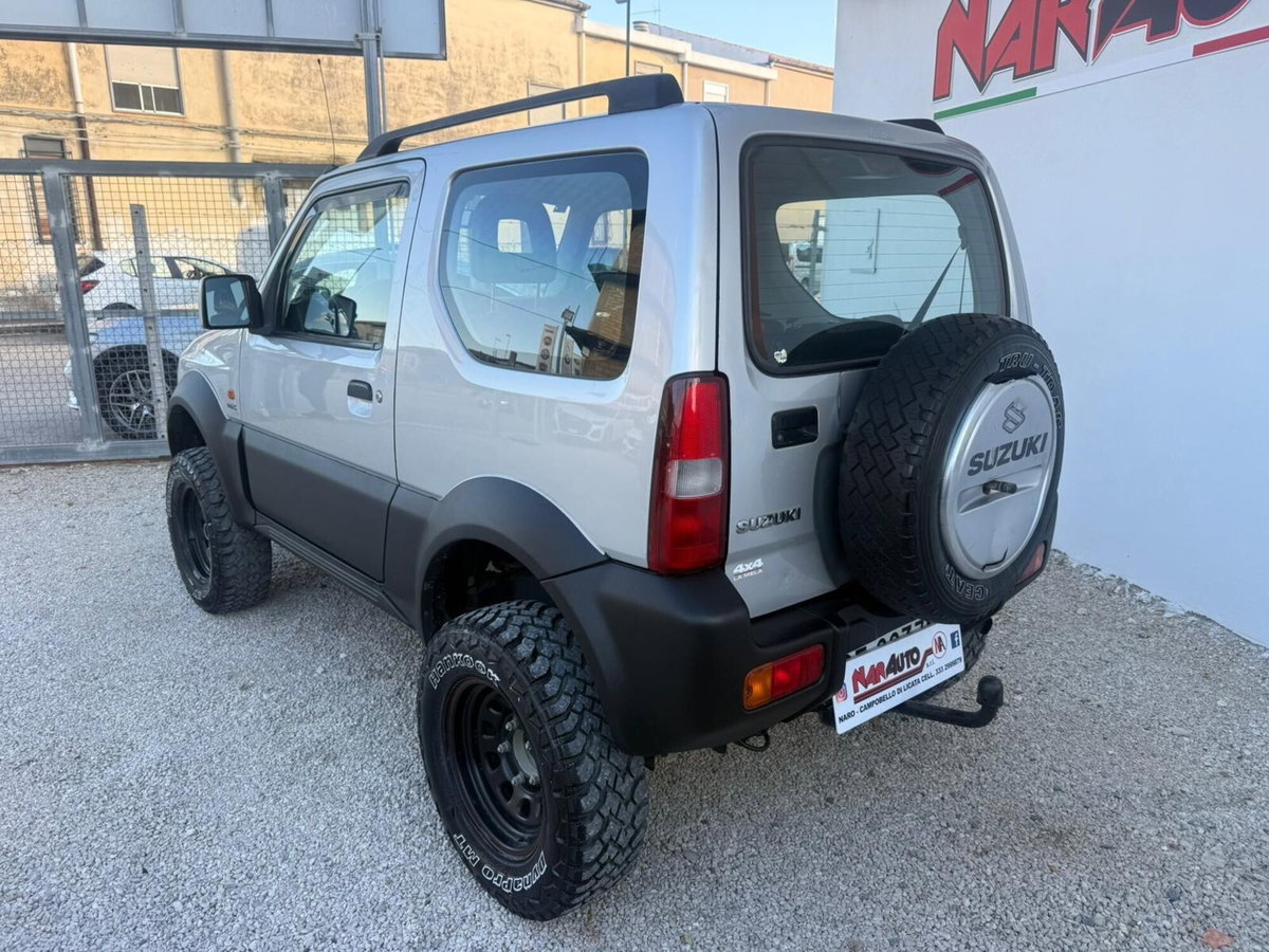 Suzuki Jimny 1.5 DDiS cat 4WD JLX Più (9)