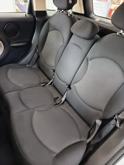 MINI Mini Countryman 1.6 Cooper D Countryman (9)