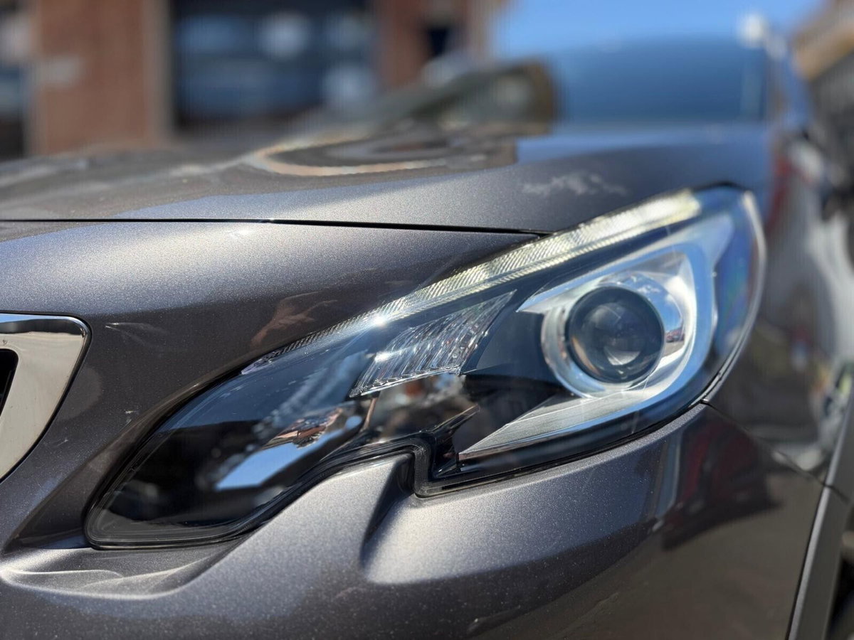 Peugeot 2008 100 S&S Allure (10)