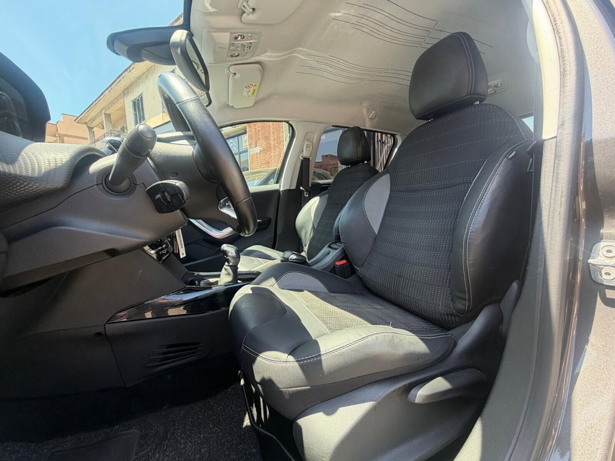 Peugeot 2008 100 S&S Allure (12)