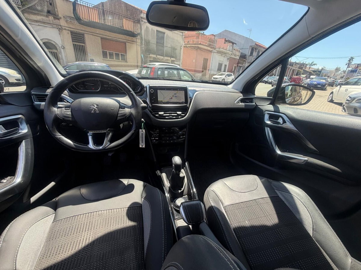 Peugeot 2008 100 S&S Allure (14)