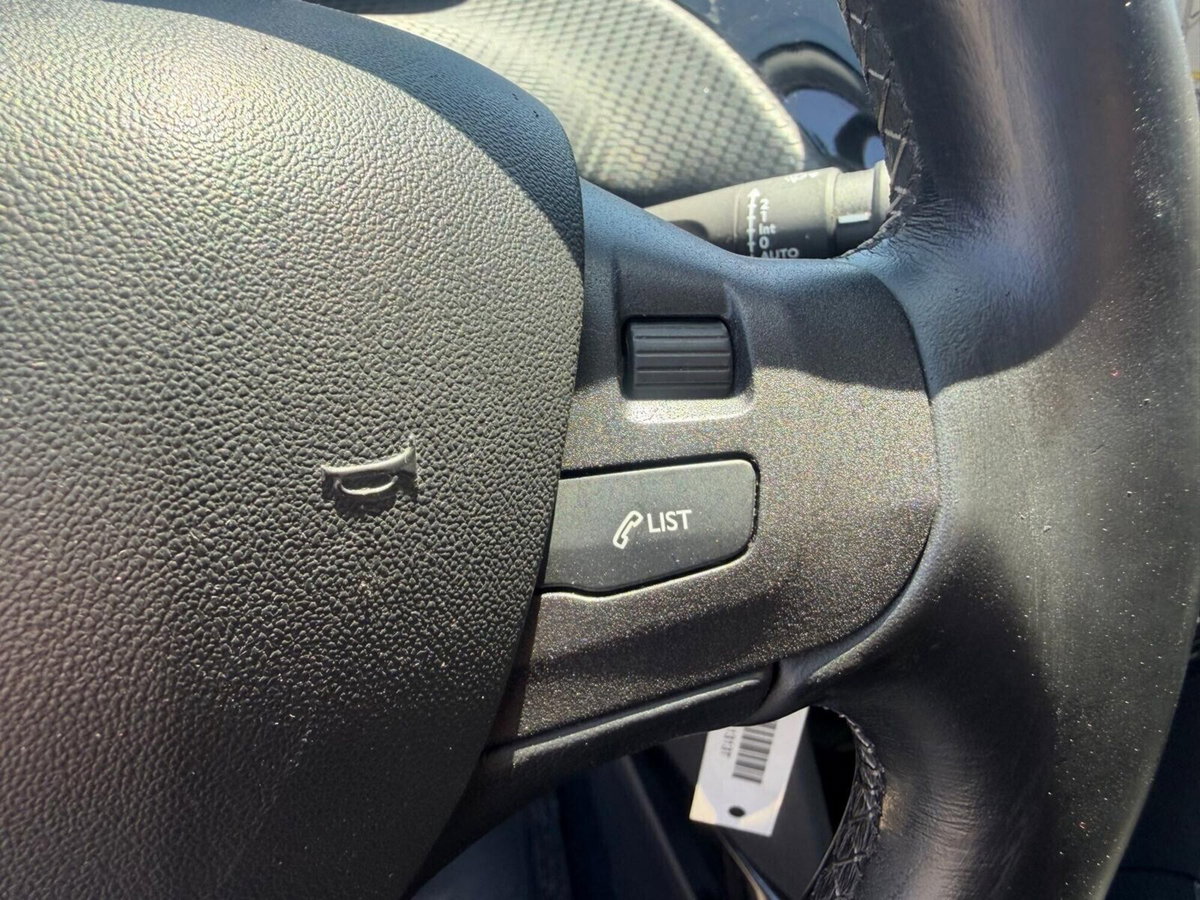 Peugeot 2008 100 S&S Allure (17)