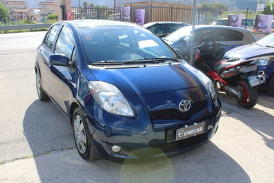 Toyota Yaris 1.D-4D DPF 5 porte Now (3)