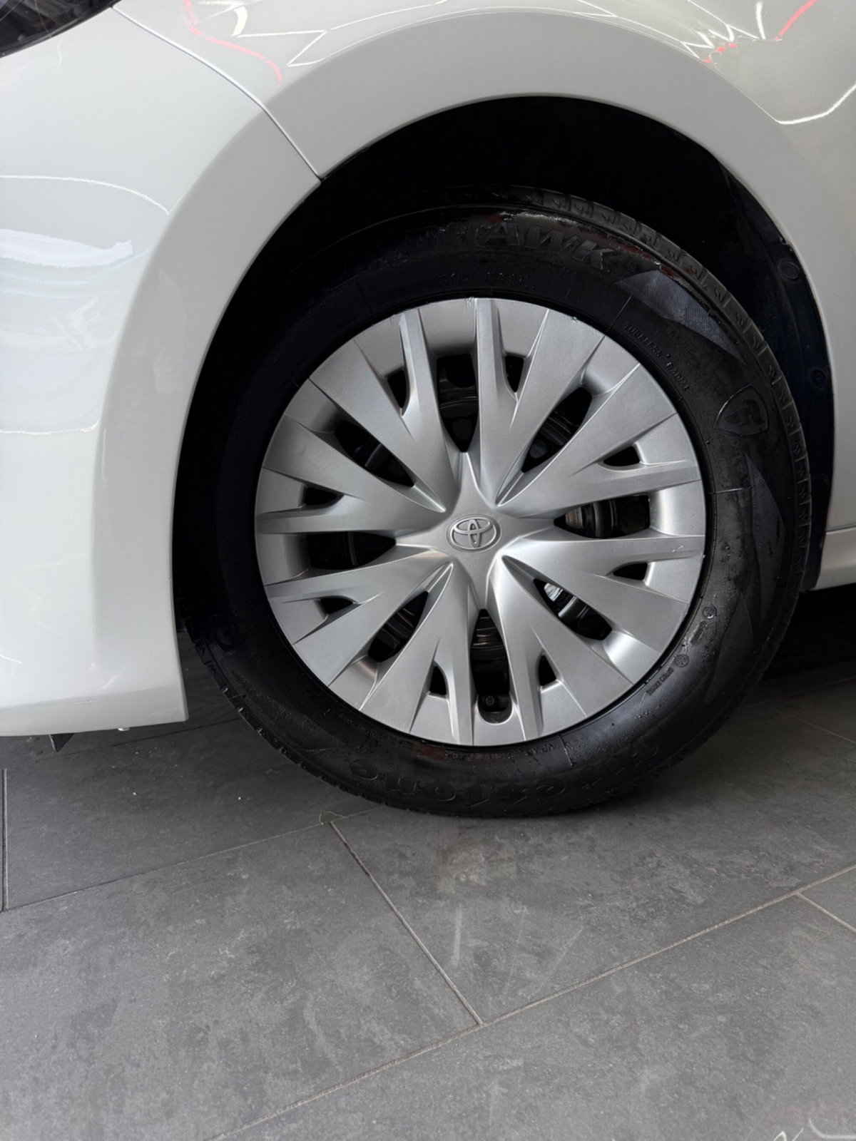Toyota Yaris 1.0 5 porte Trend (20)