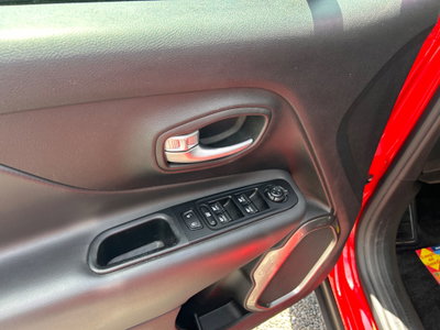 Jeep Renegade 1.6 Mjt 120 CV Limited (17)