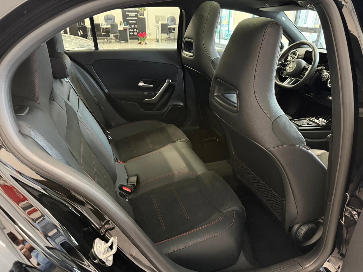 Mercedes-Benz Classe A 200 Automatic Premium (11)