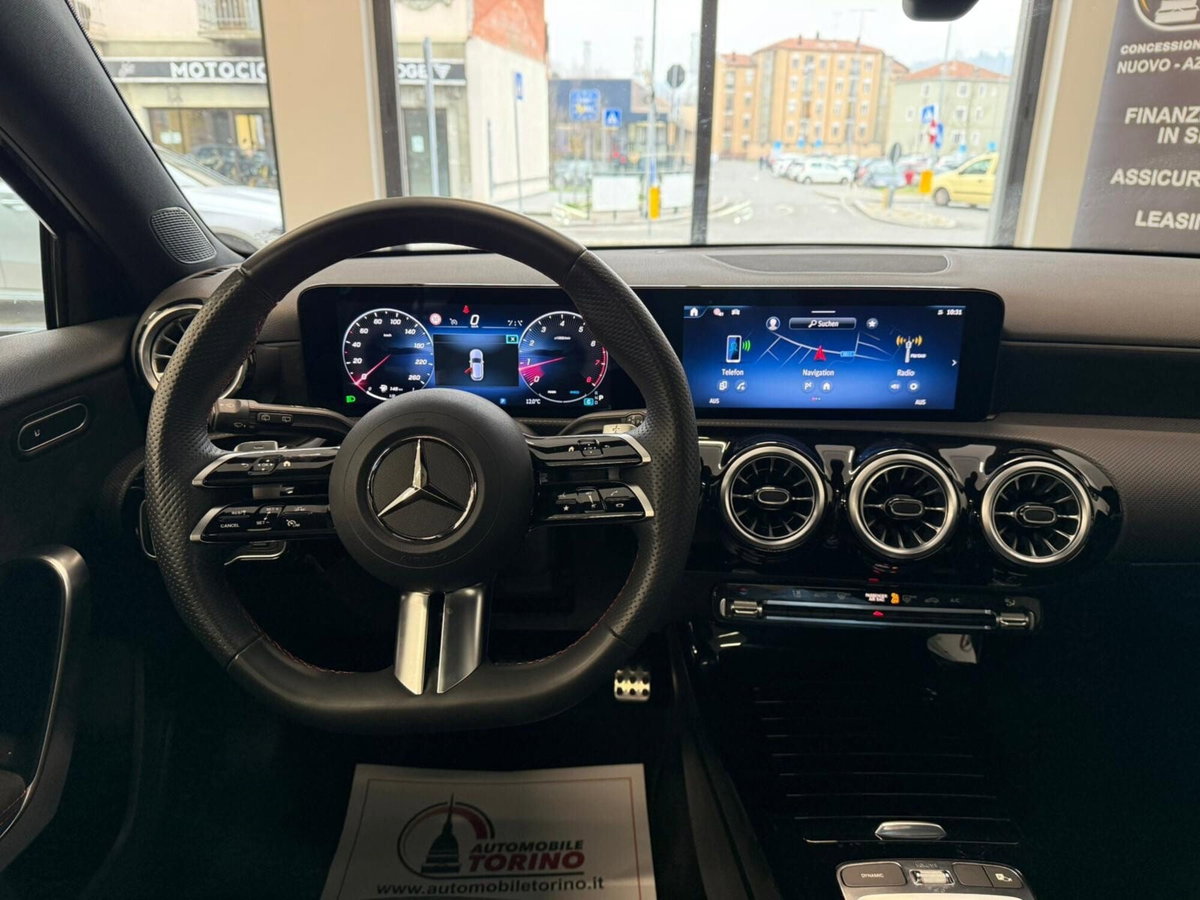 Mercedes-Benz Classe A 200 Automatic Premium (14)