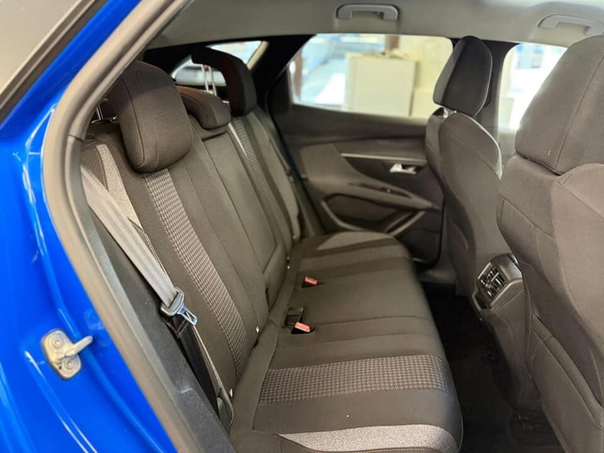 Peugeot 3008 BlueHDi 130 S&S Active (14)