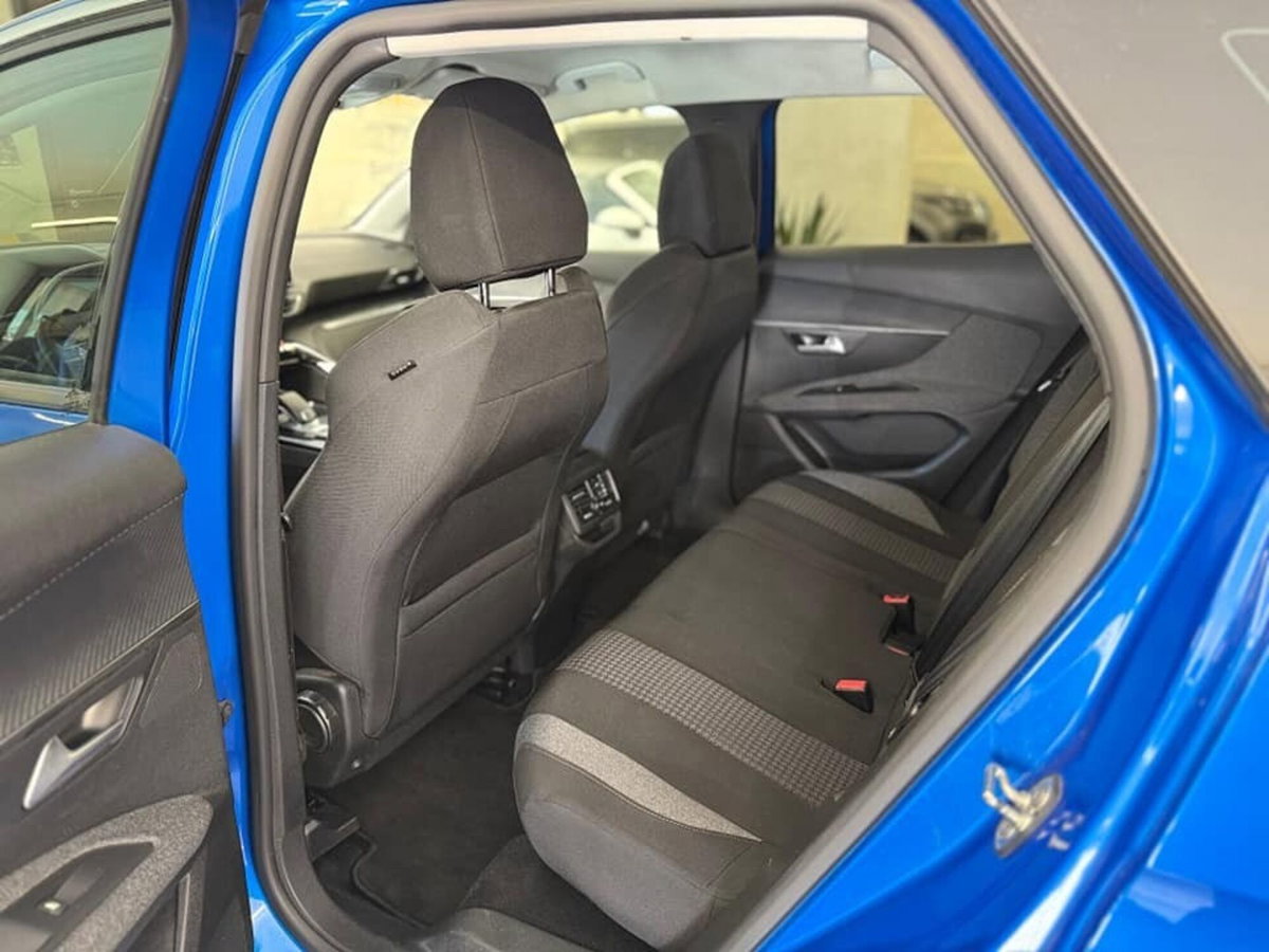 Peugeot 3008 BlueHDi 130 S&S Active (18)