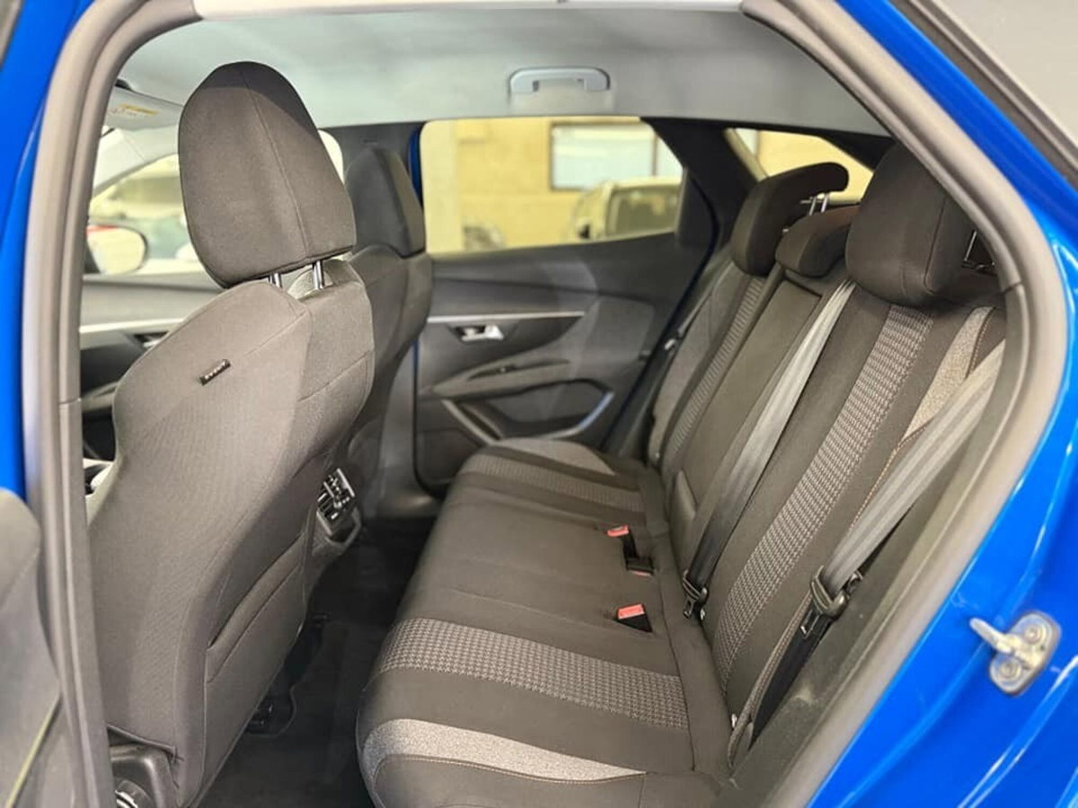 Peugeot 3008 BlueHDi 130 S&S Active (2)