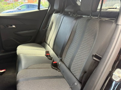 Peugeot 2008 PureTech 100 S&S Allure (19)