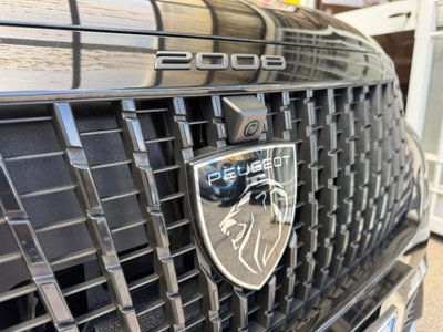 Peugeot 2008 PureTech 100 S&S Allure (8)