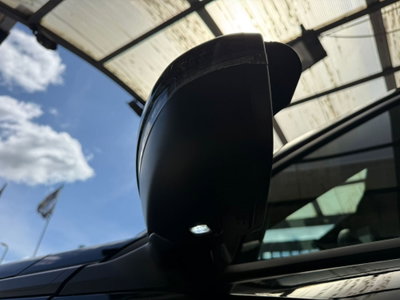 Peugeot 2008 PureTech 100 S&S Allure (9)
