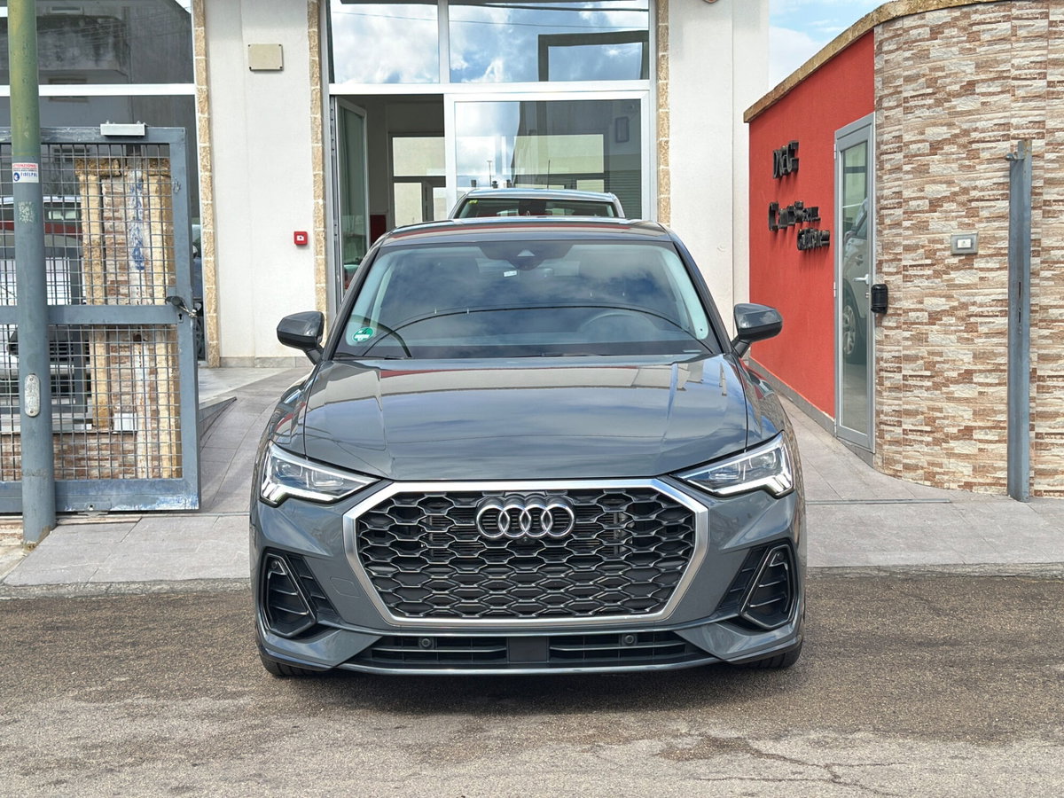 Audi Q3 Sportback 35 TDI quattro S tronic S line edition (2)