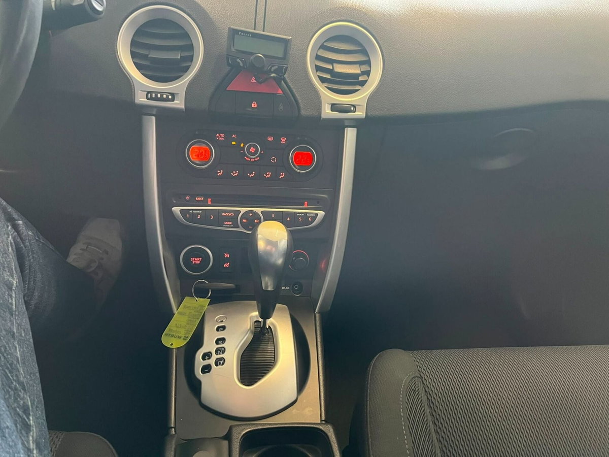 Renault Koleos 2.0 dCi 150CV 4X4 Dynamique (11)