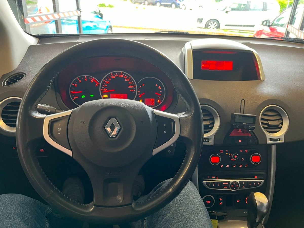 Renault Koleos 2.0 dCi 150CV 4X4 Dynamique (7)