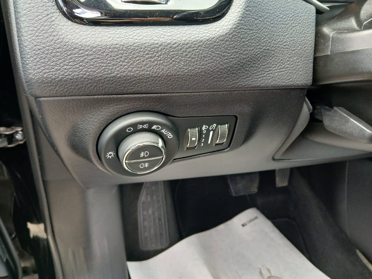 Jeep Compass 2.0 Multijet II aut. 4WD Limited (16)