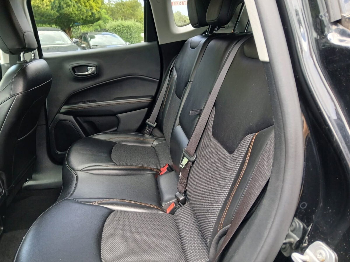 Jeep Compass 2.0 Multijet II aut. 4WD Limited (8)