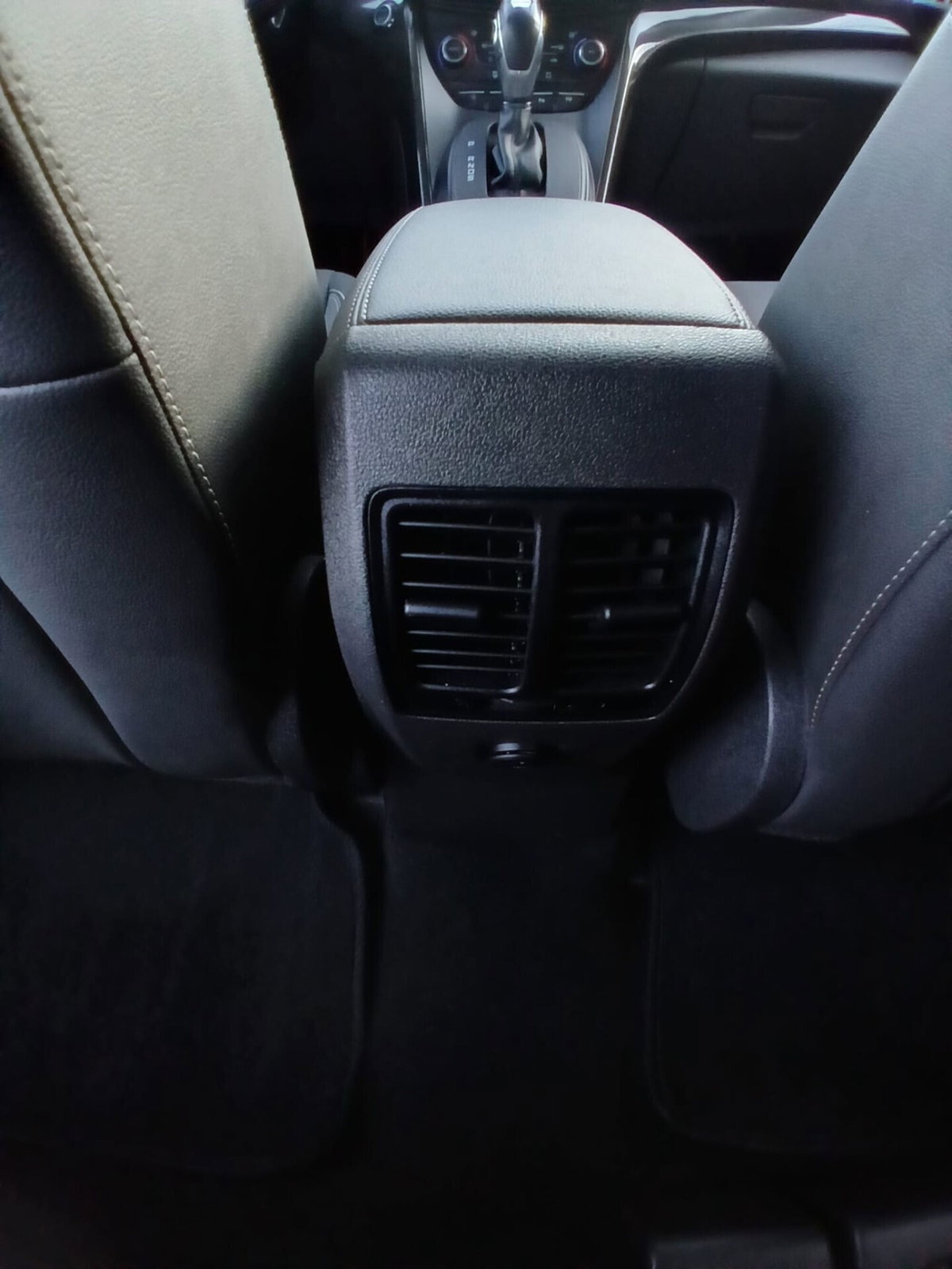 Ford Kuga 1.5 EcoBlue 120 CV aut. 2WD Titanium X (10)