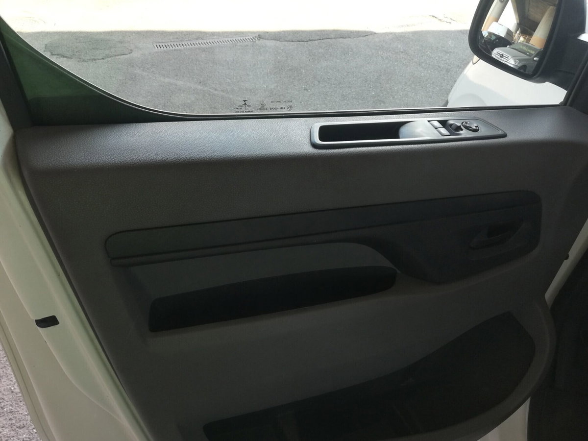 Opel Vivaro Furgone 1.5 Diesel 100CV S&S PC-TN S Furgone Essentia (8)