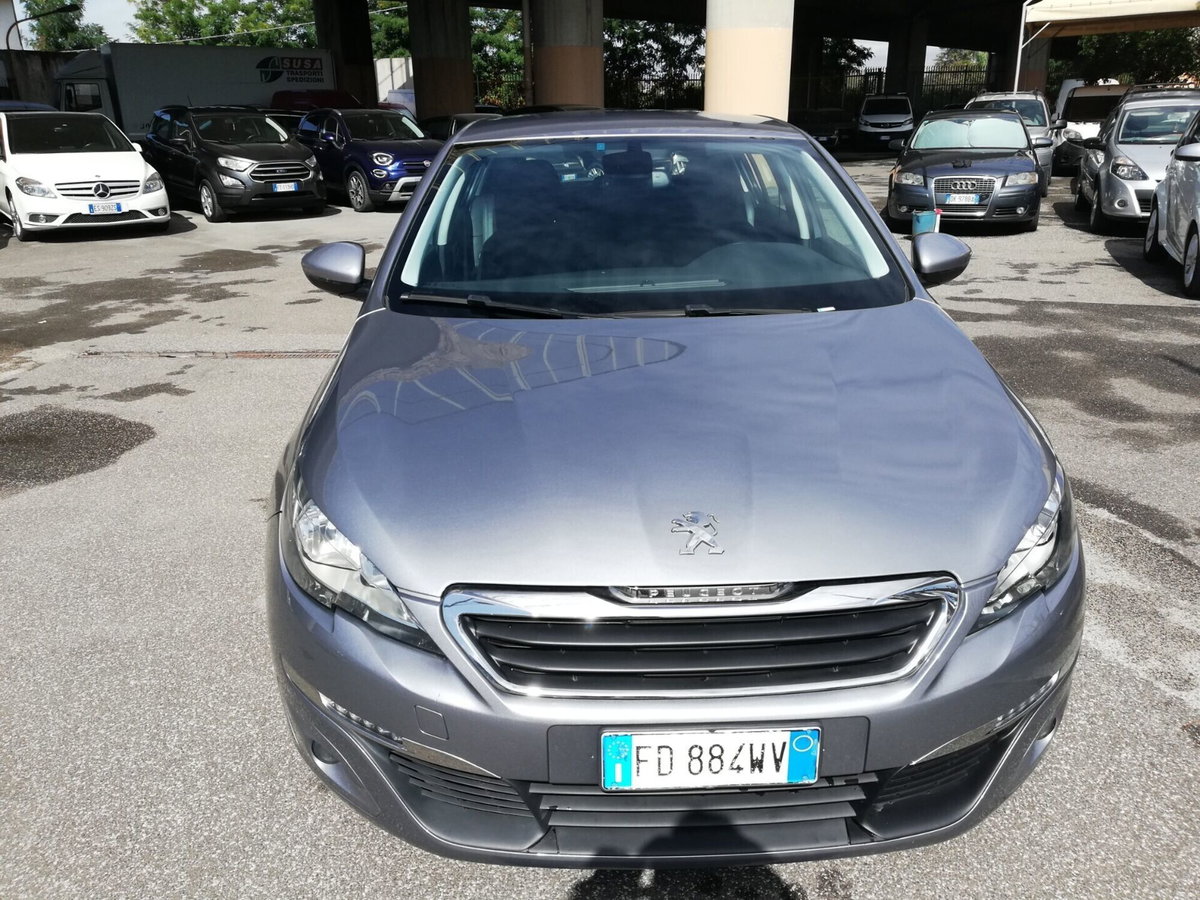 Peugeot 308 BlueHDi 120 S&S Allure (2)