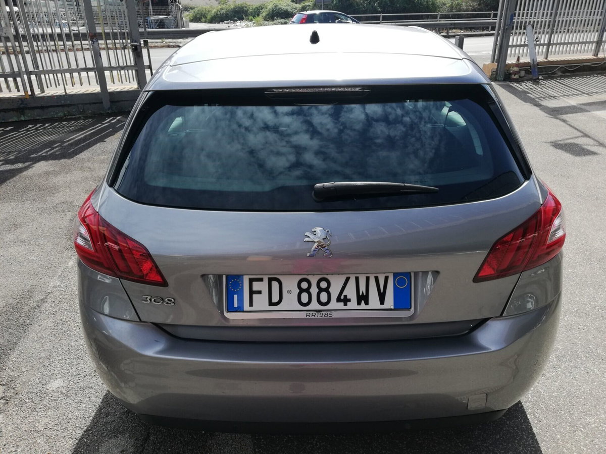 Peugeot 308 BlueHDi 120 S&S Allure (5)