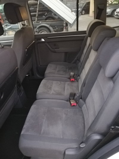 Volkswagen Touran 1.4 TSI DSG Highline EcoFuel (8)