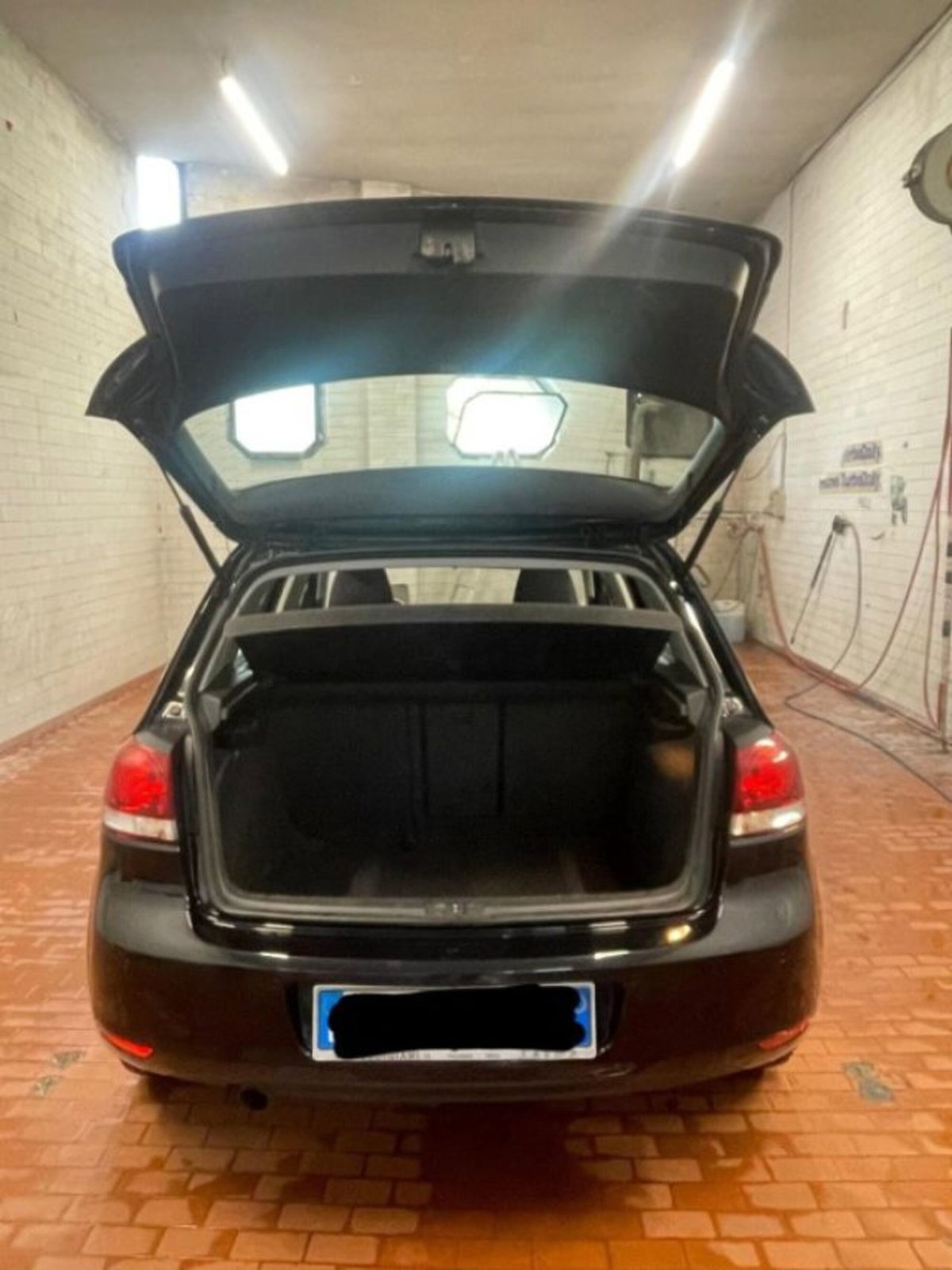 Volkswagen Golf 1.6 TDI DPF 5p. Highline (18)