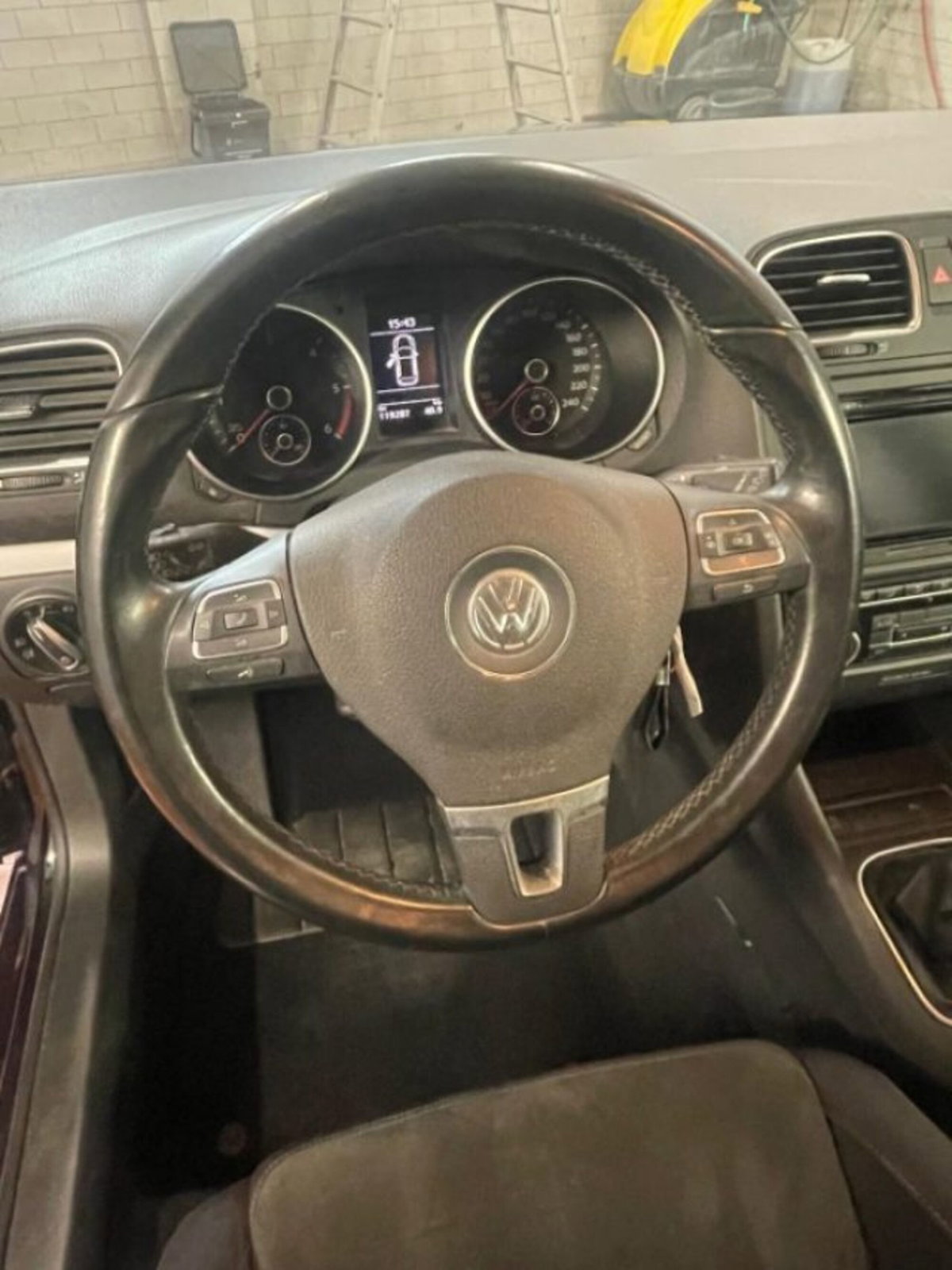 Volkswagen Golf 1.6 TDI DPF 5p. Highline (5)