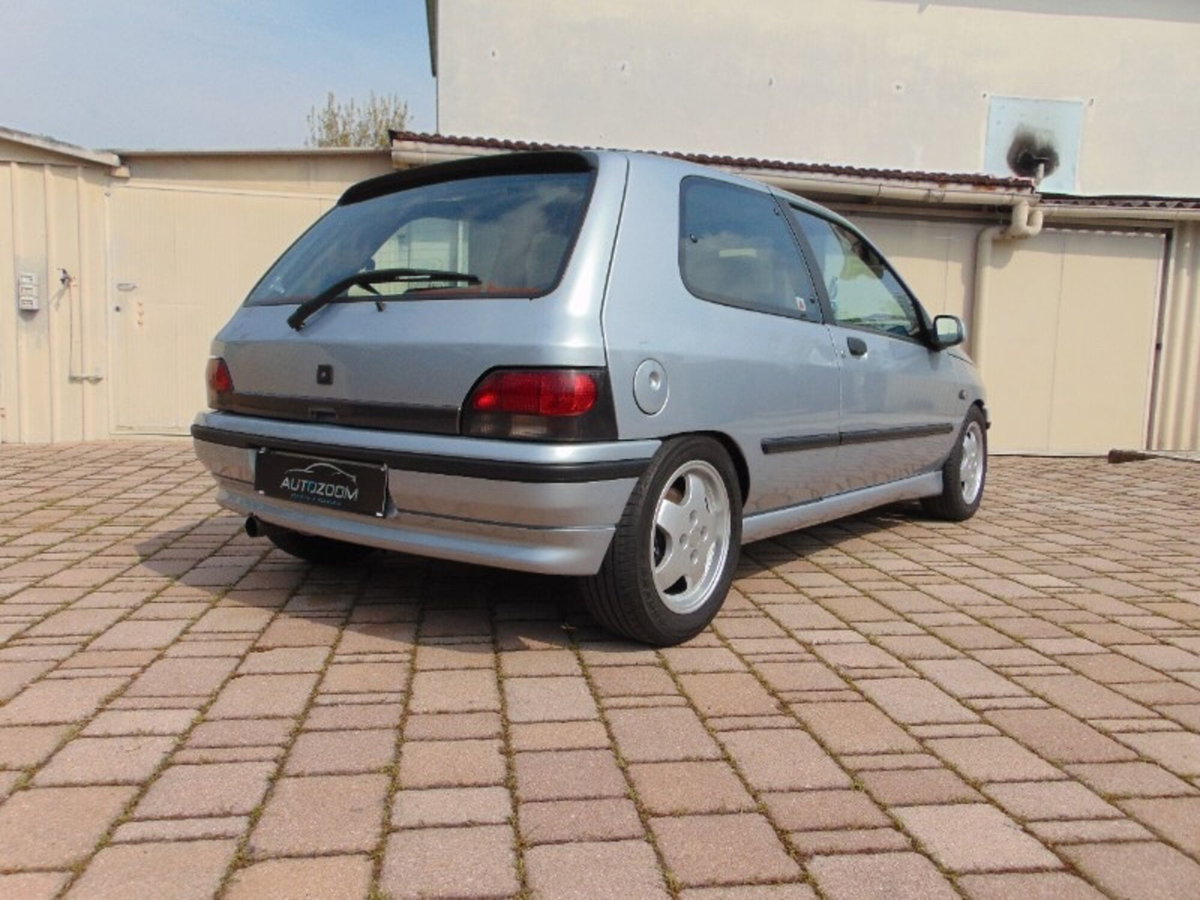 Renault Clio cat 3 porte RSi (5)