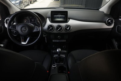 Mercedes-Benz Classe B 180 CDI Sport (2)