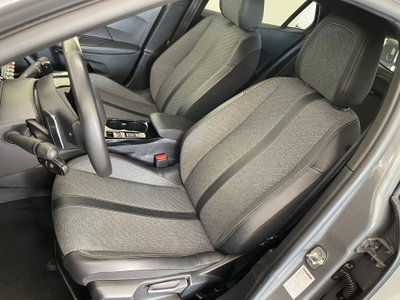 Peugeot 2008 PureTech 130 S&S EAT8 Allure Pack (13)