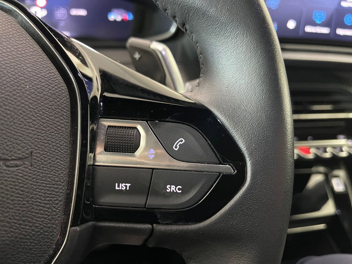 Peugeot 2008 PureTech 130 S&S EAT8 Allure Pack (17)